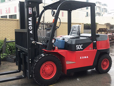 恭喜今日銷售部又出一單！廈工5.0T叉車壹臺